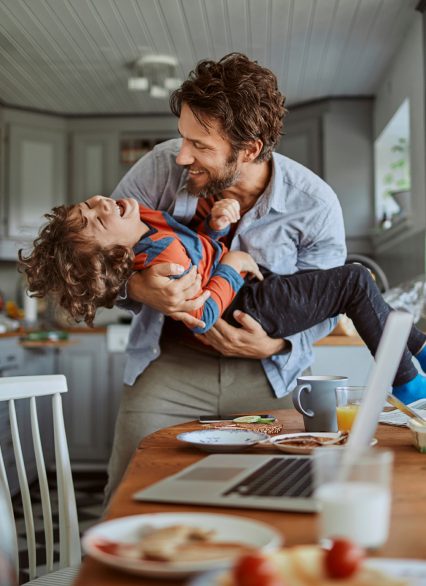 koinoniki-featured-aspect-ratio-426-586