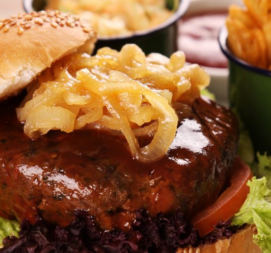 13-Burger-me-karamelomena-kremmydia