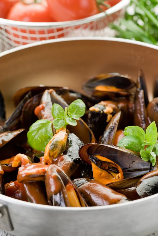 2-Mydia-me-ntomata-kai-tsili