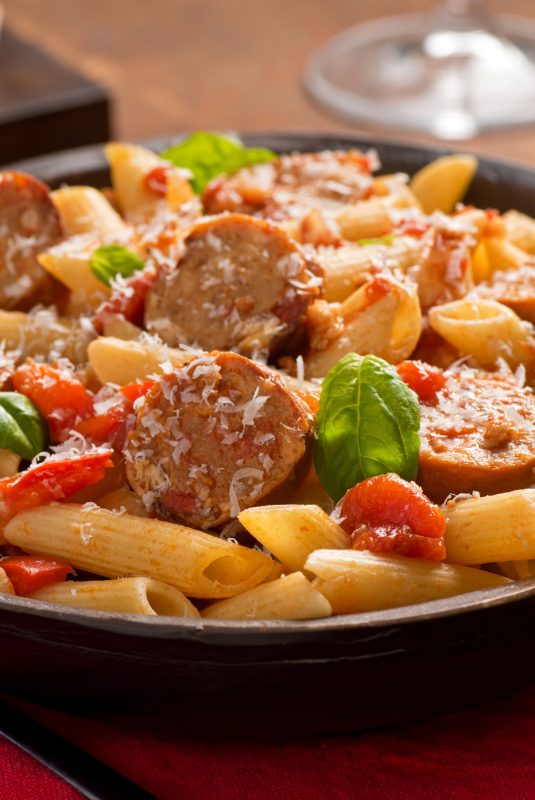 20_Zymarika-pennes-me-loukaniko-melitzanes-kai-feta