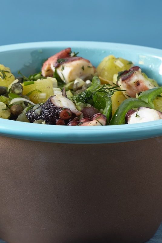 460Recipe26_patatosalata-me-xtapodaki-cropped