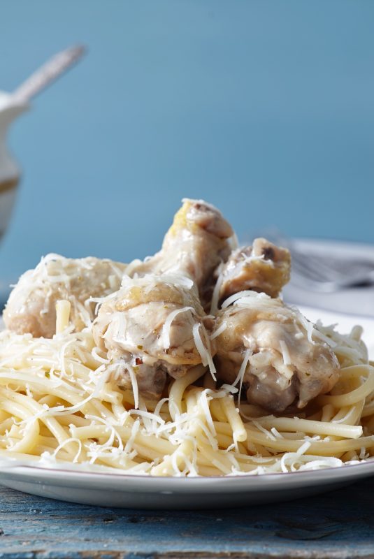 460Recipe61_kotopoulo-krasato-me-makaronia1