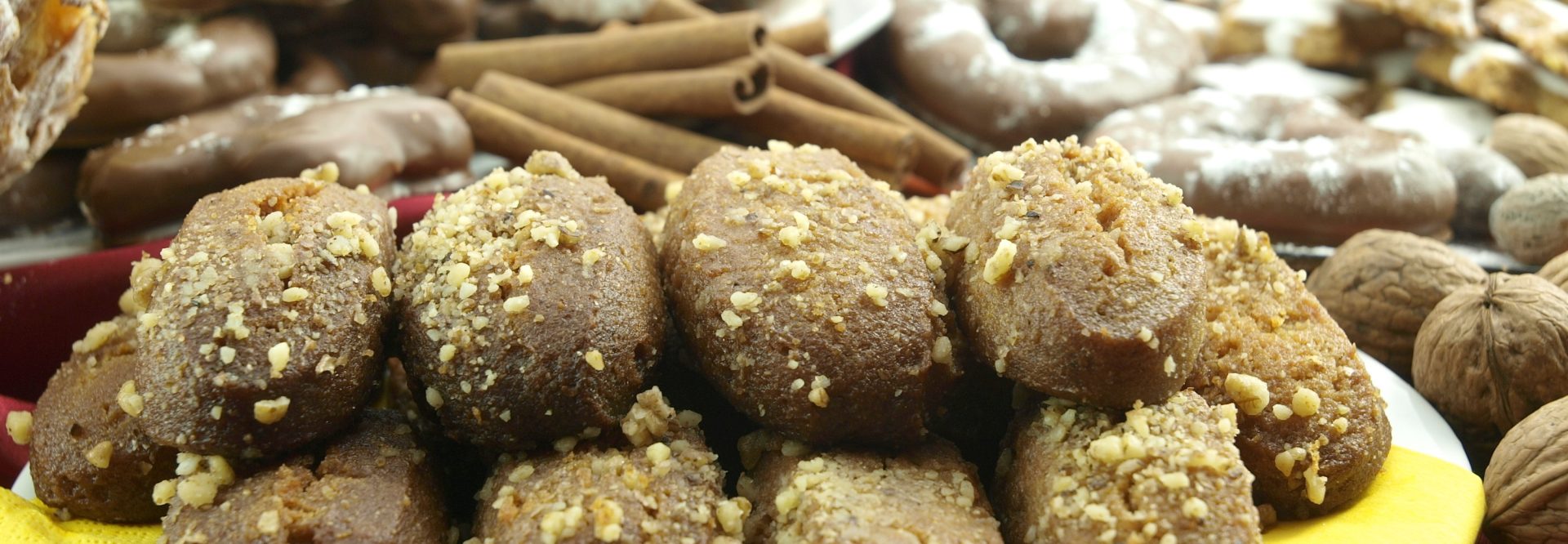 460Recipe83_melomakarona_65425543_b1