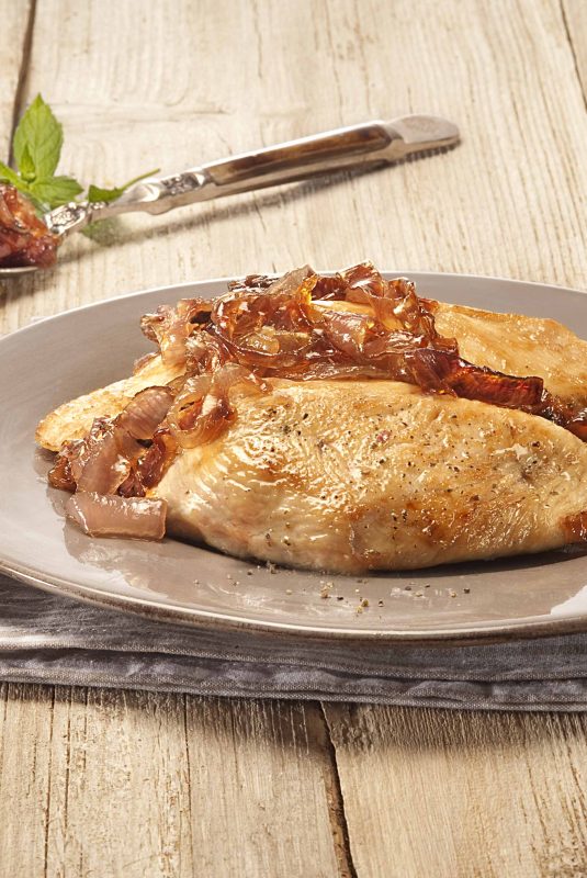 Chicken-with-caramelized-onions
