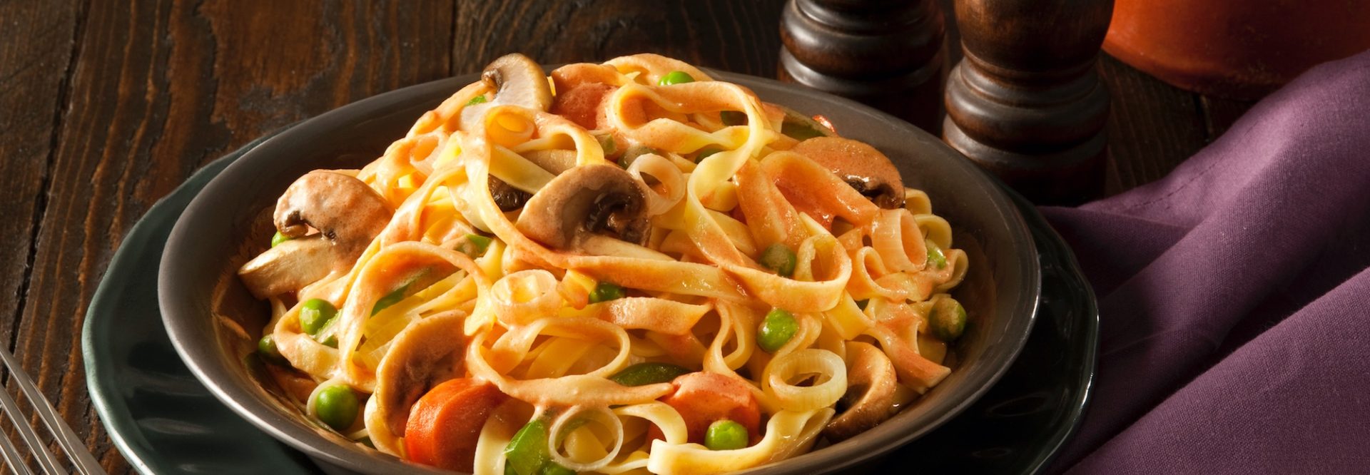 Tagliatelle-with-yogurt-and-cheese_460