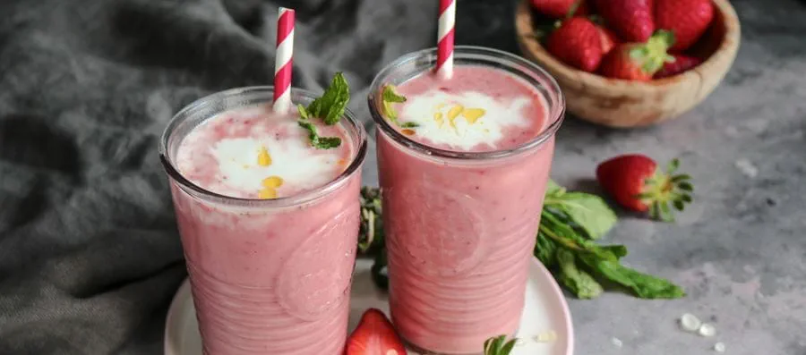 Smoothie με κεφίρ, μαστίχα, φράουλα και ελαιόλαδο
