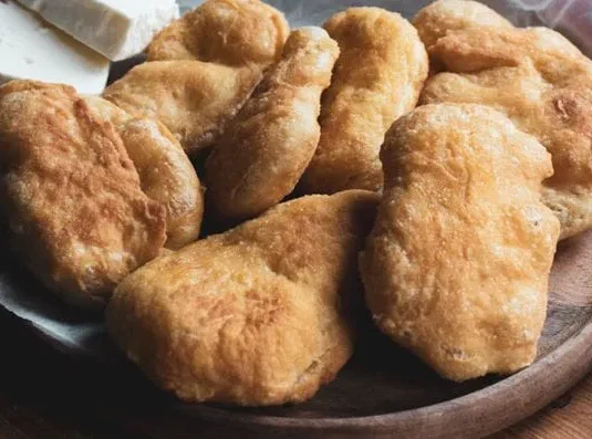 Τραβηχτές πίτες Μάνης