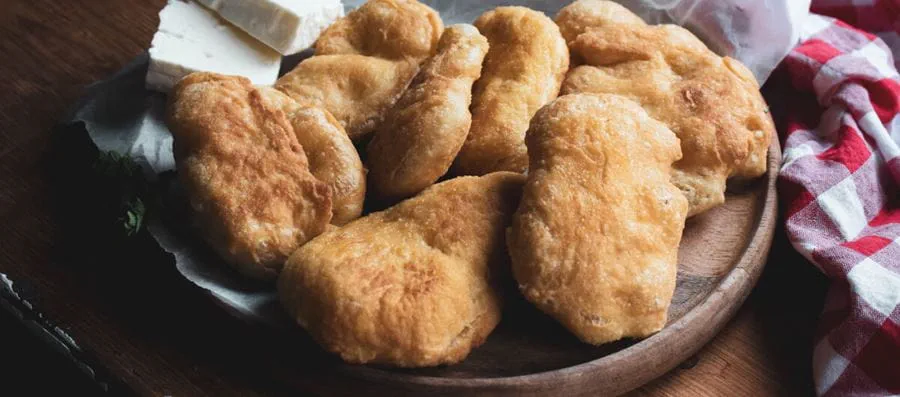 Τραβηχτές πίτες Μάνης